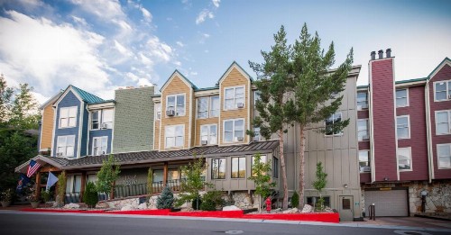Sweetwater Lift Lodge - image 23