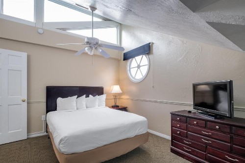 Sweetwater Lift Lodge - image 3