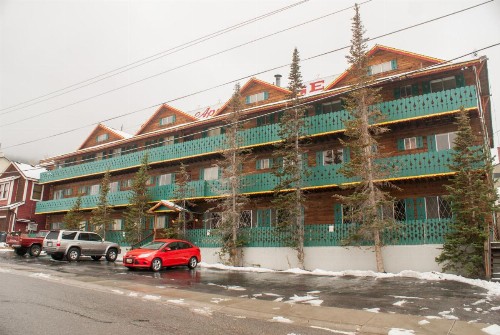 Chateau Apres Lodge - image 18