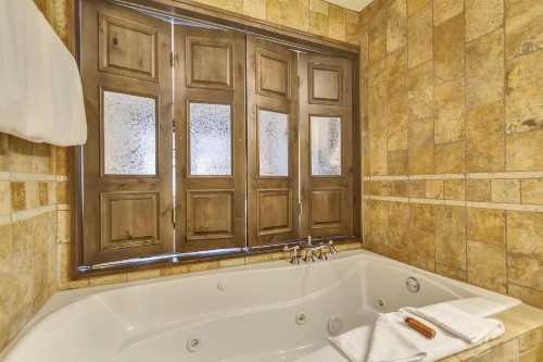 The Chateaux Deer Valley - image 15