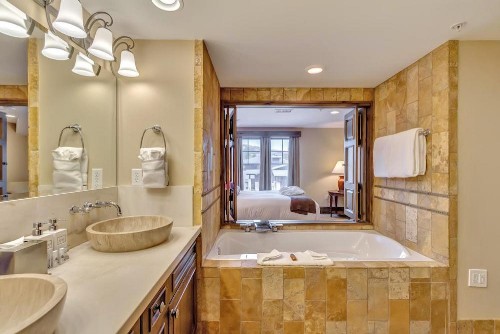 The Chateaux Deer Valley - image 38