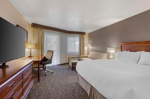 Best Western Landmark Inn - image 43