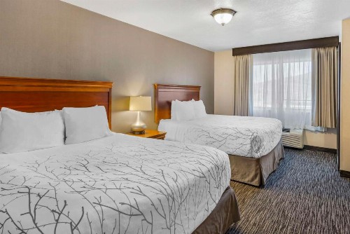 Best Western Landmark Inn - image 50