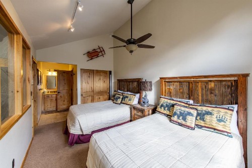 Red Pine Condominiums - image 35
