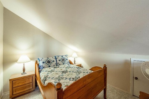 Red Pine Condominiums - image 6