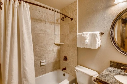 Copperbottom Inn - image 7