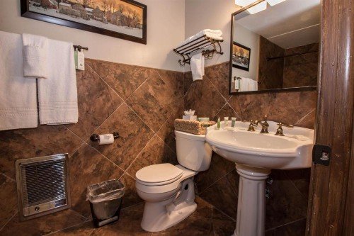 Treasure Mountain Inn - image 10