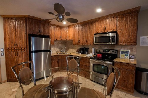 Treasure Mountain Inn - image 20