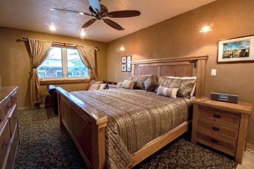 Treasure Mountain Inn - image 21