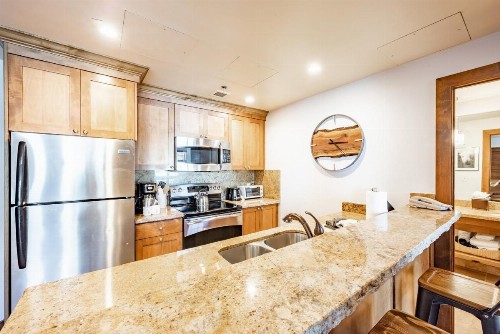 Sundial Lodge by All Seasons Resort Lodging - image 36