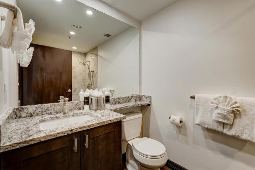 Sundial Lodge by All Seasons Resort Lodging - image 37