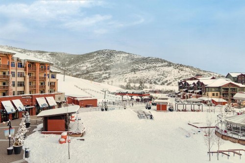 Sundial Lodge by All Seasons Resort Lodging - image 4