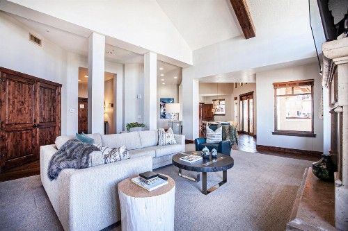 Hyatt Centric by Lespri Management - image 22