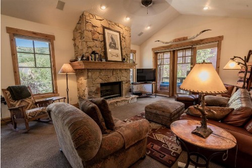 Town Point Condos by Lespri Property Management - image 32