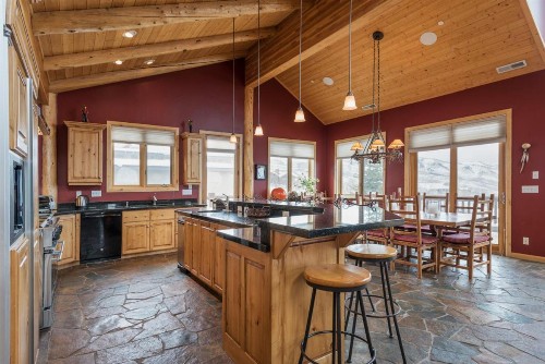 Solamere Home - image 17