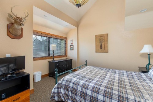 Racquet Club 125 - image 19