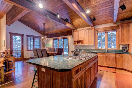 Sterling Drive House - image 20