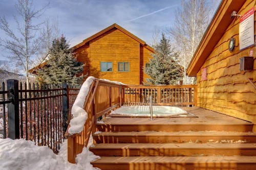 Timber Wolf Lodge - image 8