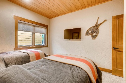 Bristlecone Condominiums - image 12