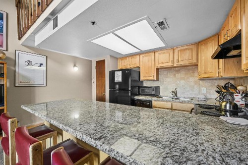 Powder Pointe - image 6