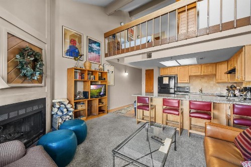 Powder Pointe - image 8