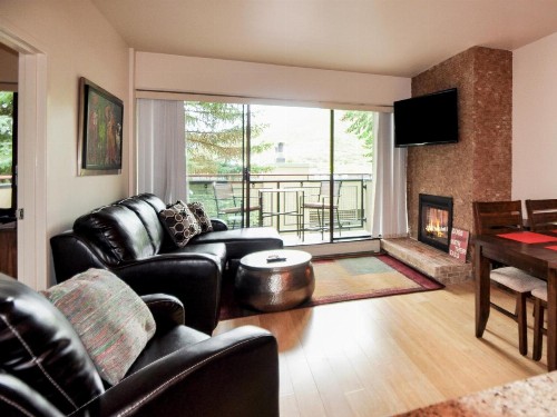 Emprie Condo - image 1