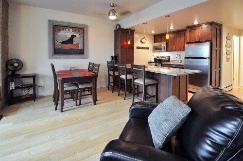Emprie Condo - image 10
