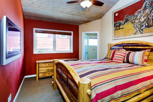 Motherlode 4 Townhome - image 12