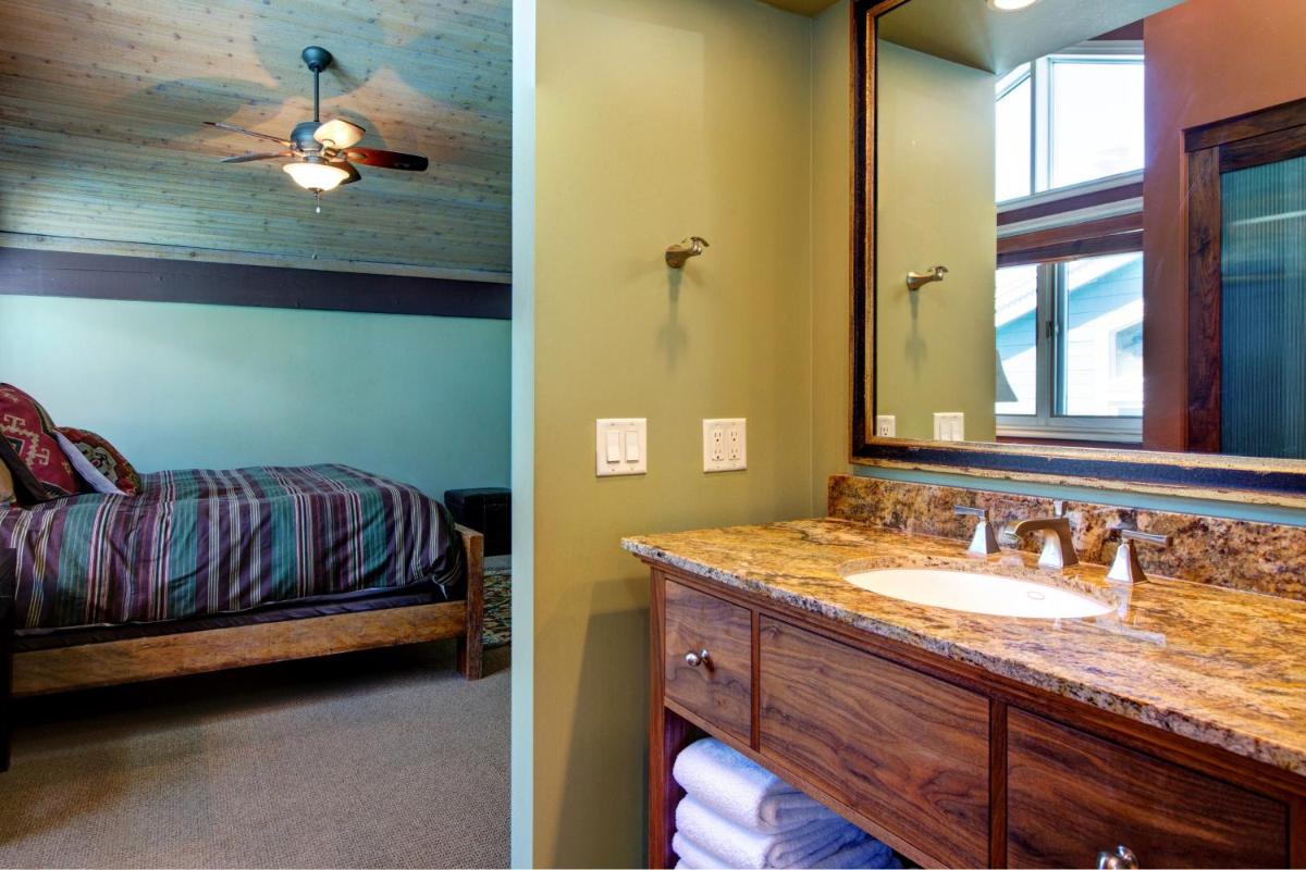 Motherlode 4 Townhome - image 5