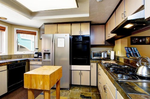 Motherlode 4 Townhome - image 8