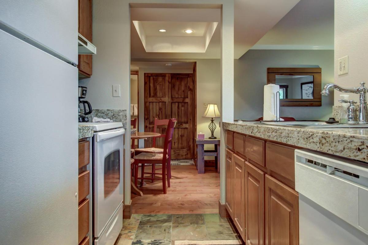 Powderwood Condo - image 6