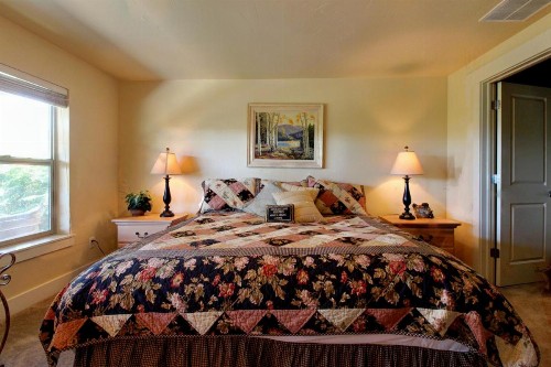 Home in Bear Hollow - image 3