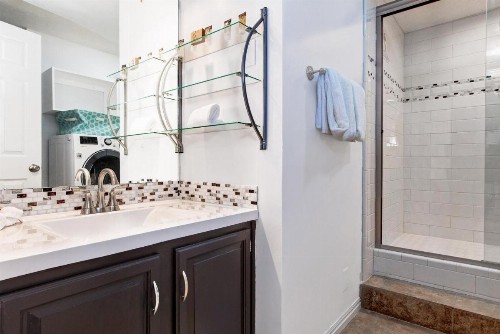 Woodside Apartment 1401 - image 6