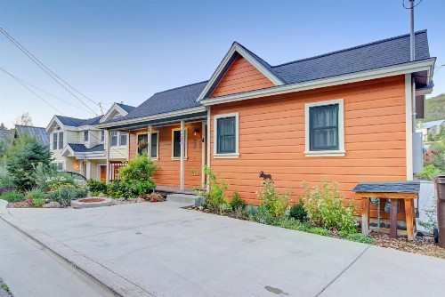 Park City's Downtown Miner Cabin - image 12