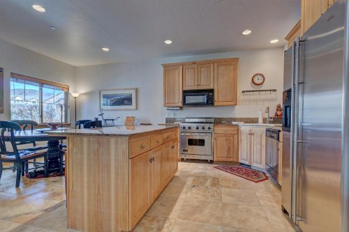 Big Bear Hollow House - image 7