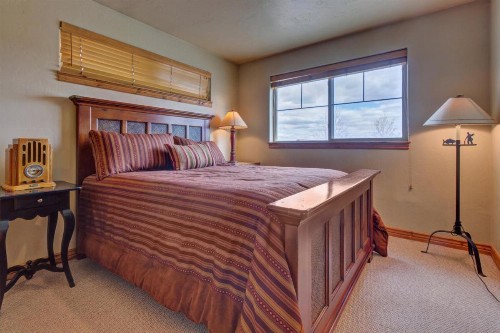 Big Bear Hollow House - image 8
