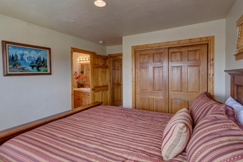 Big Bear Hollow House - image 9