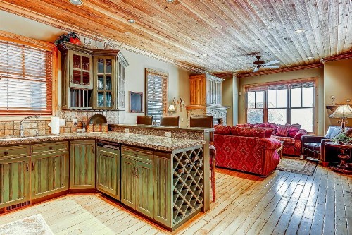 1219 Empire - image 11