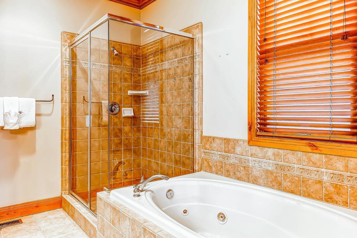 1219 Empire - image 6