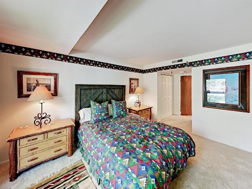 1432 Deer Valley Drive North Townhome Townhouse - image 7