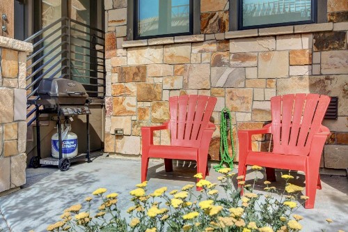 3780 Blackstone Drive Townhouse - image 11