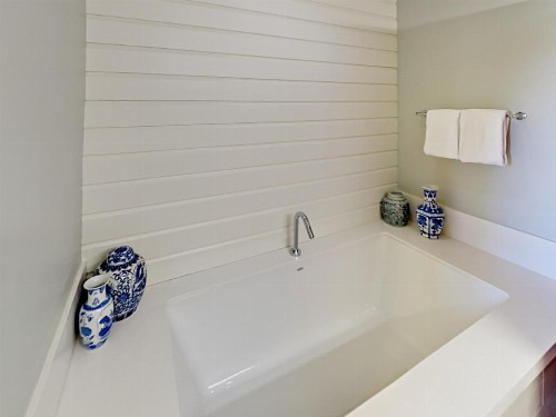 1585 Empire Avenue Condo Unit 303 - image 8