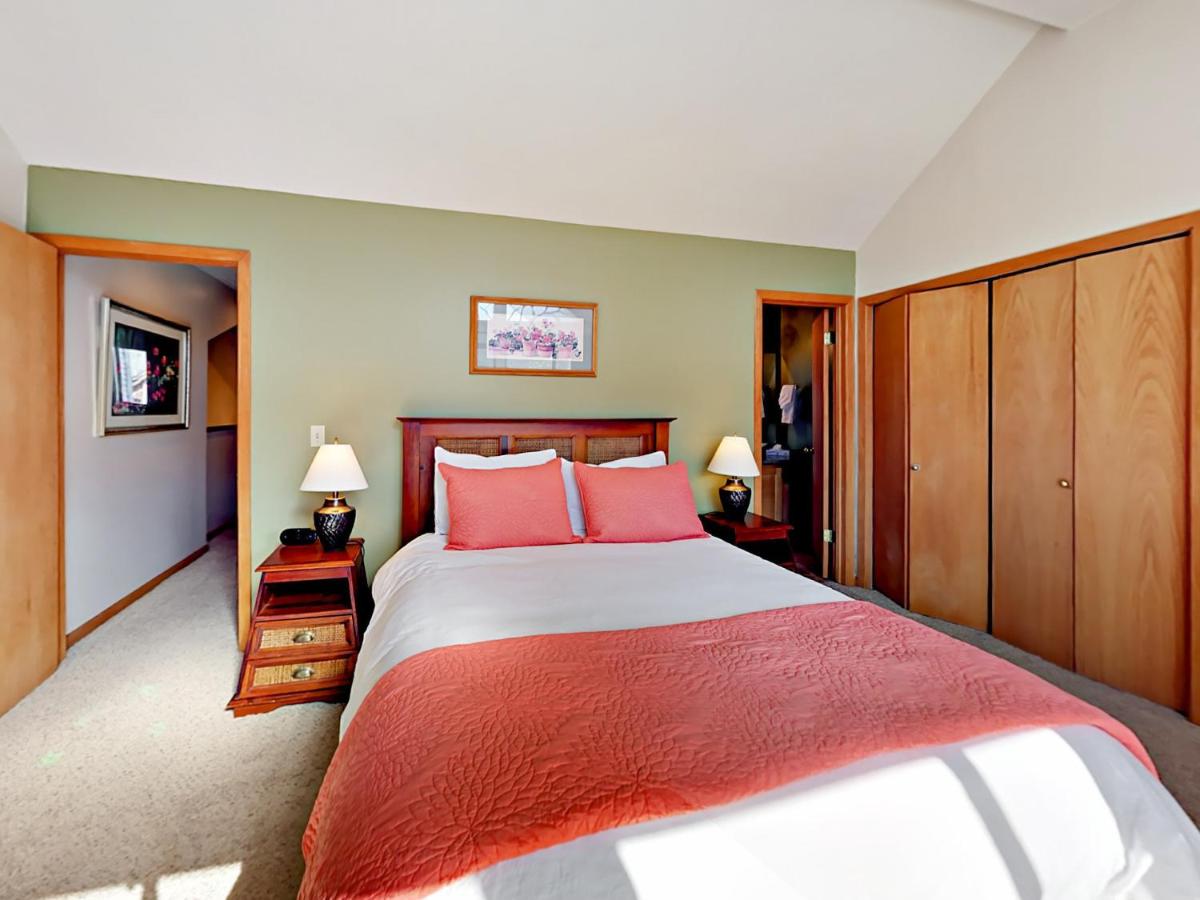 2441 Gilt Edge Circle Townhouse - image 7
