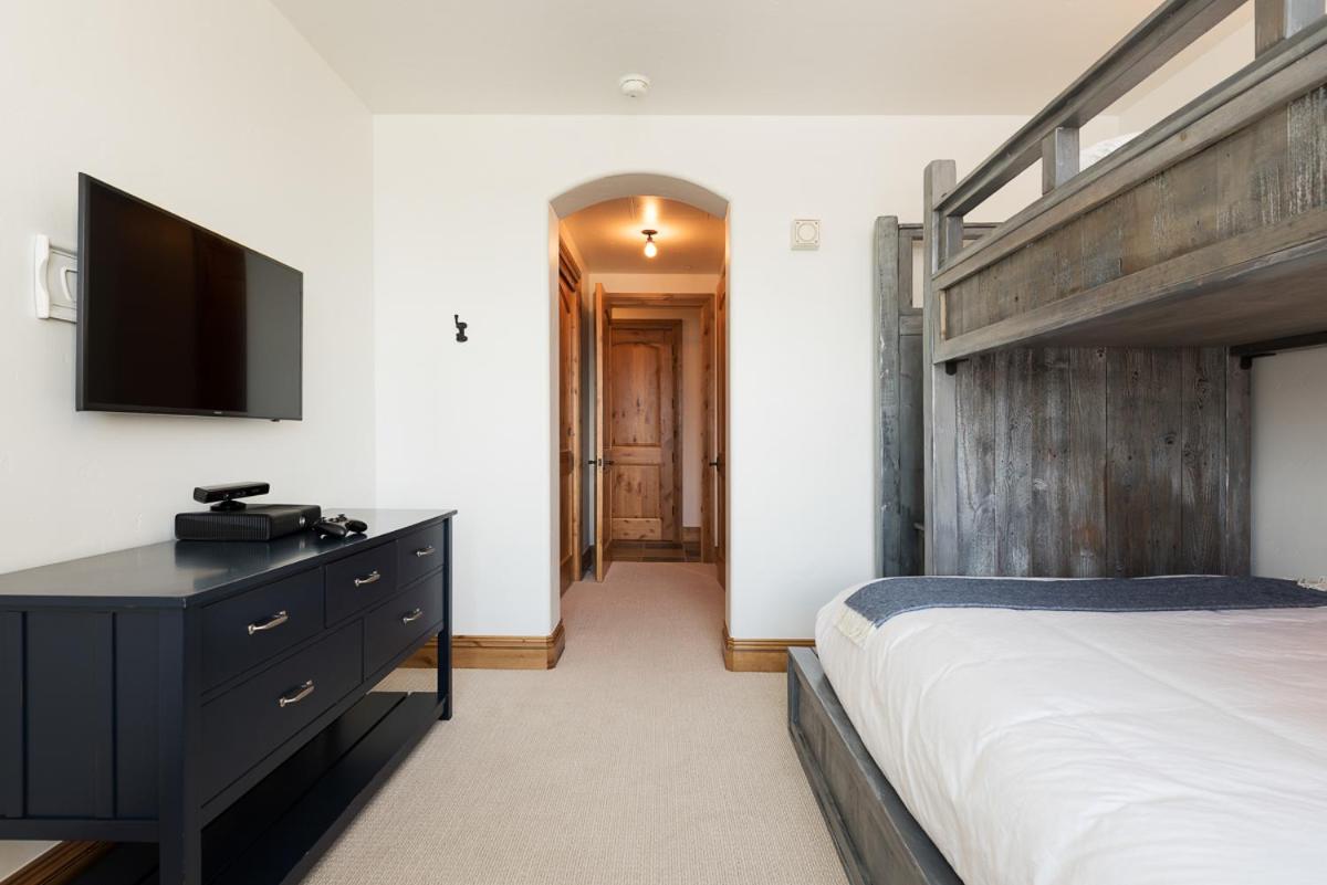 Silver Strike Lodge #506 - 4 Bed - image 4