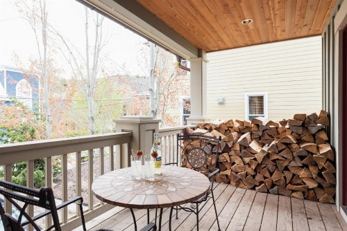 Park Avenue Home - image 12
