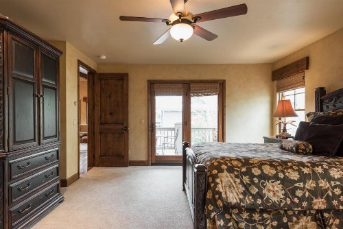 Park Avenue Home - image 19