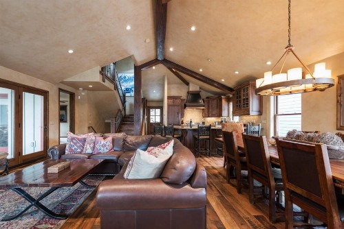 Park Avenue Home - image 24