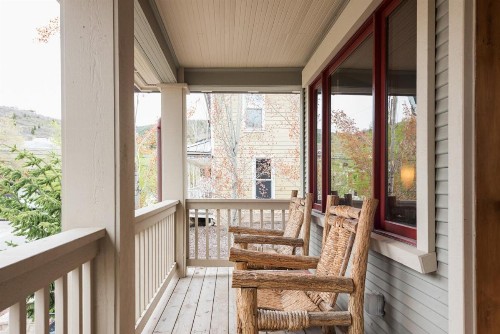 Park Avenue Home - image 3