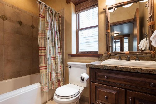 Park Avenue Home - image 31