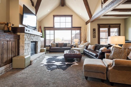 Silver Star #3301 - 4 Bed Penthouse